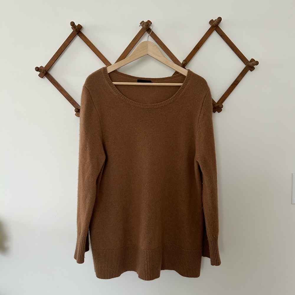 💫J. Crew Women's Tan Crew Neck Sweater